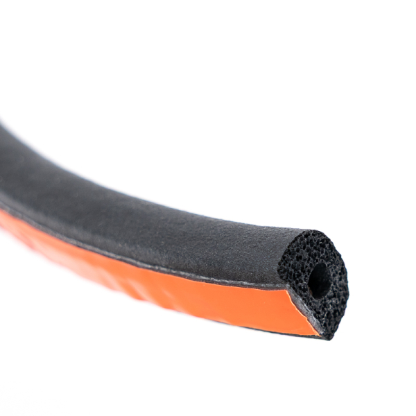 EPDM Moosgummi-Halbrundprofil 13 x 8 mm, einseitig selbstklebend mit 3M 5608, schwarz